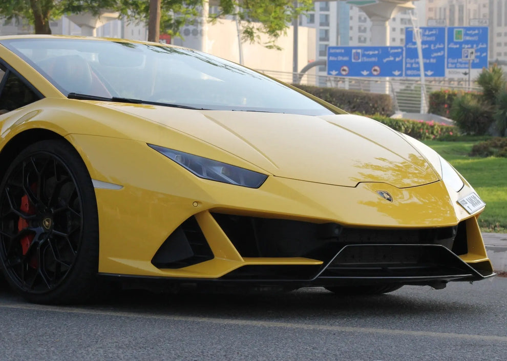 Lamborghini huracan yellow